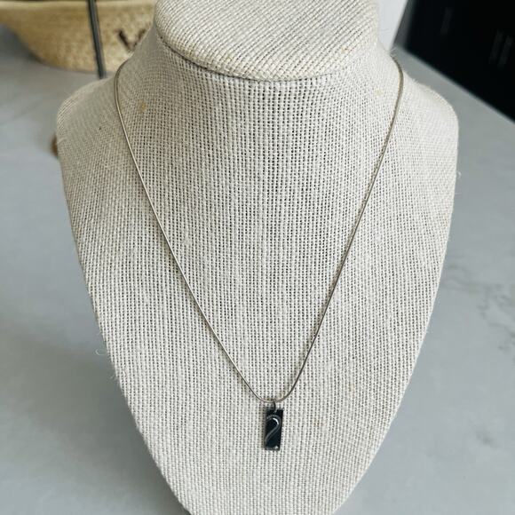 The Kiss Silver Pendant With Small Diamond Chip, silver chain "With you everyday - Picture 2 of 11